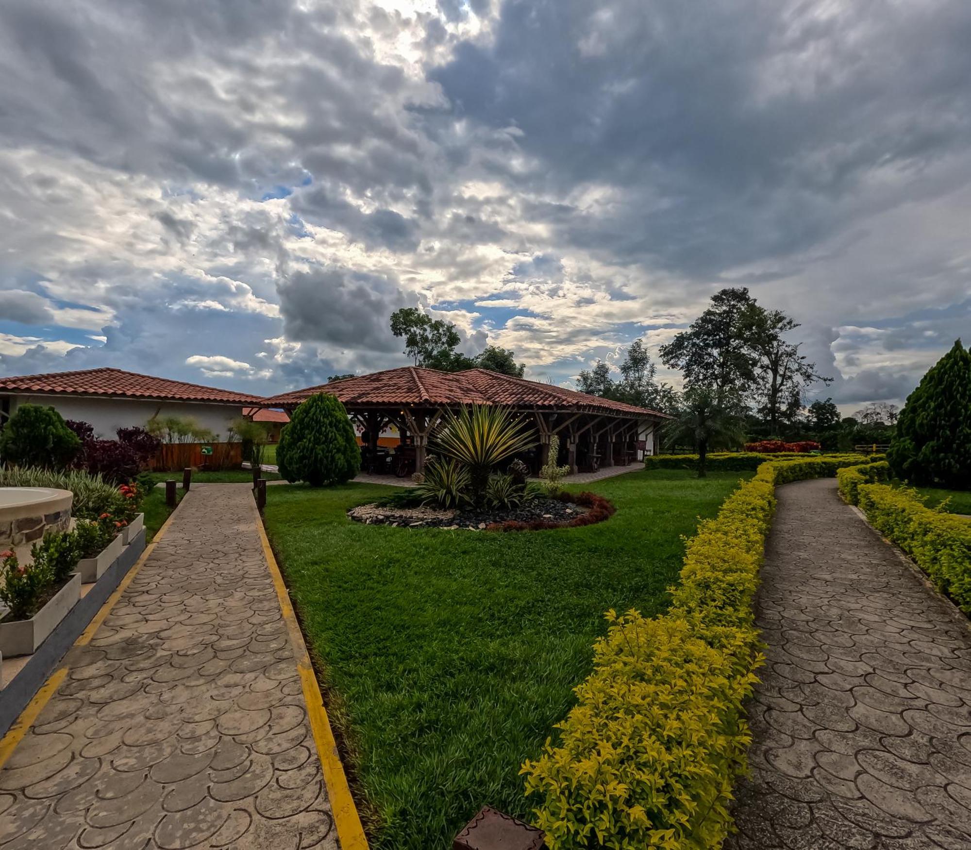 Hotel Parque De Los Arrieros Montenegro Buitenkant foto