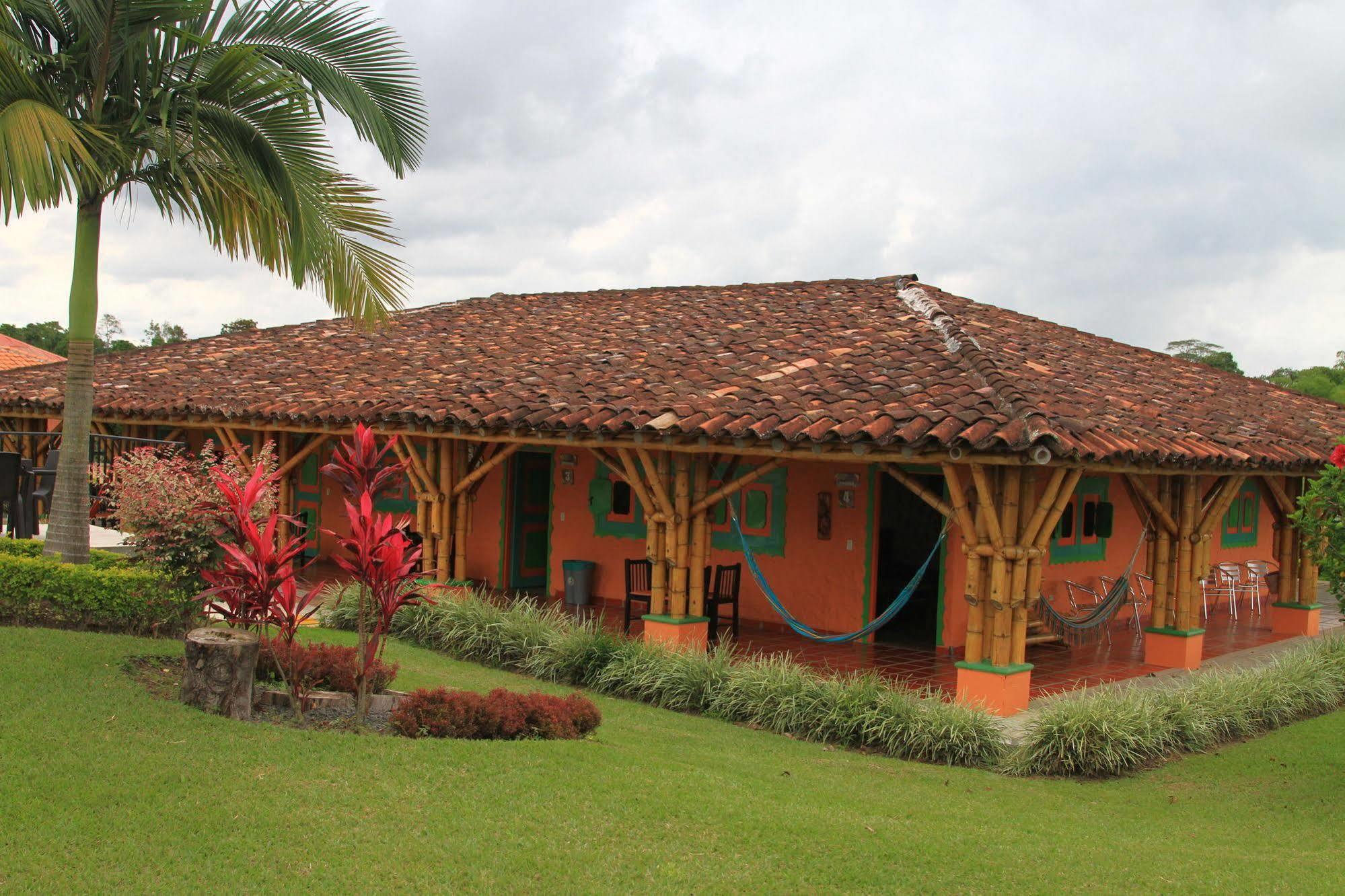 Hotel Parque De Los Arrieros Montenegro Buitenkant foto